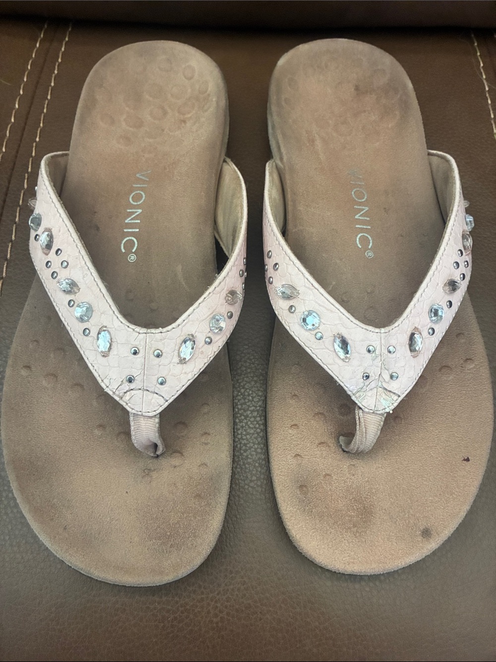 Vionic Women's Light Pink Jeweled Thong Sandals